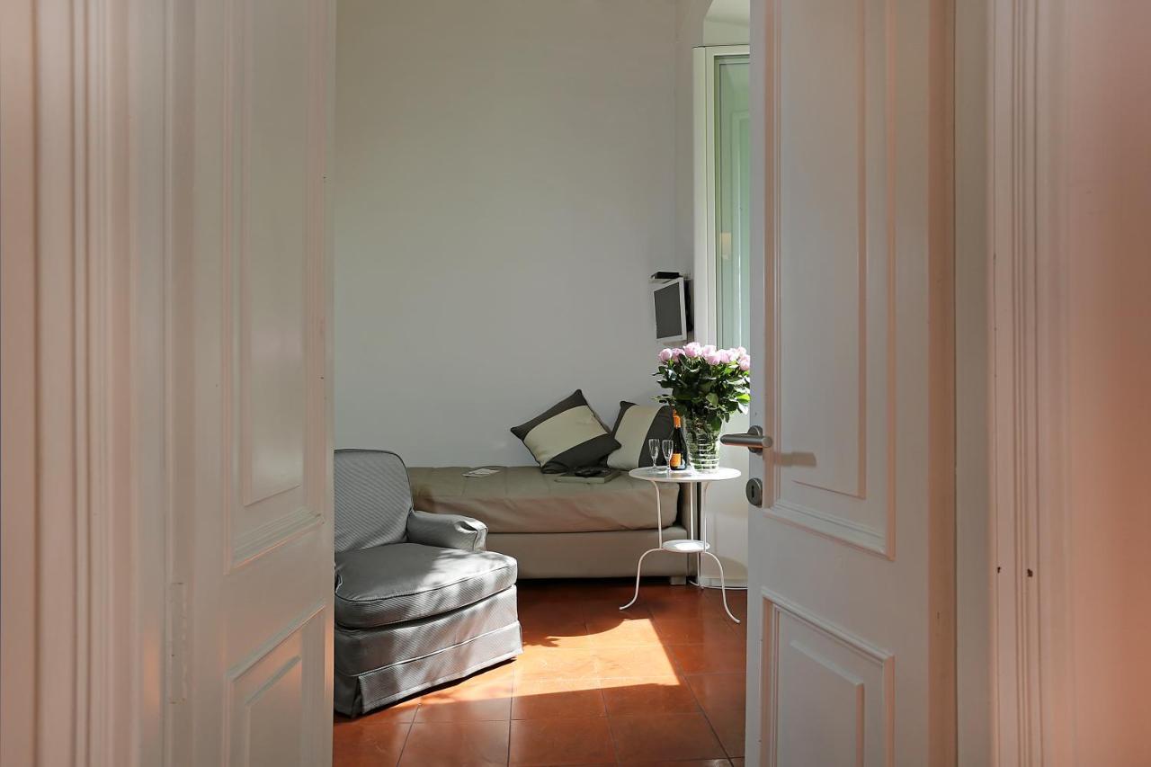 Bed and Breakfast Domus Croce Рим Экстерьер фото